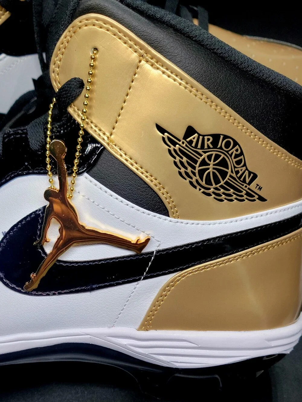 Air Jordan 1 Mid TD *Gold Toe* Football Cleats Sz 17 Men NIB